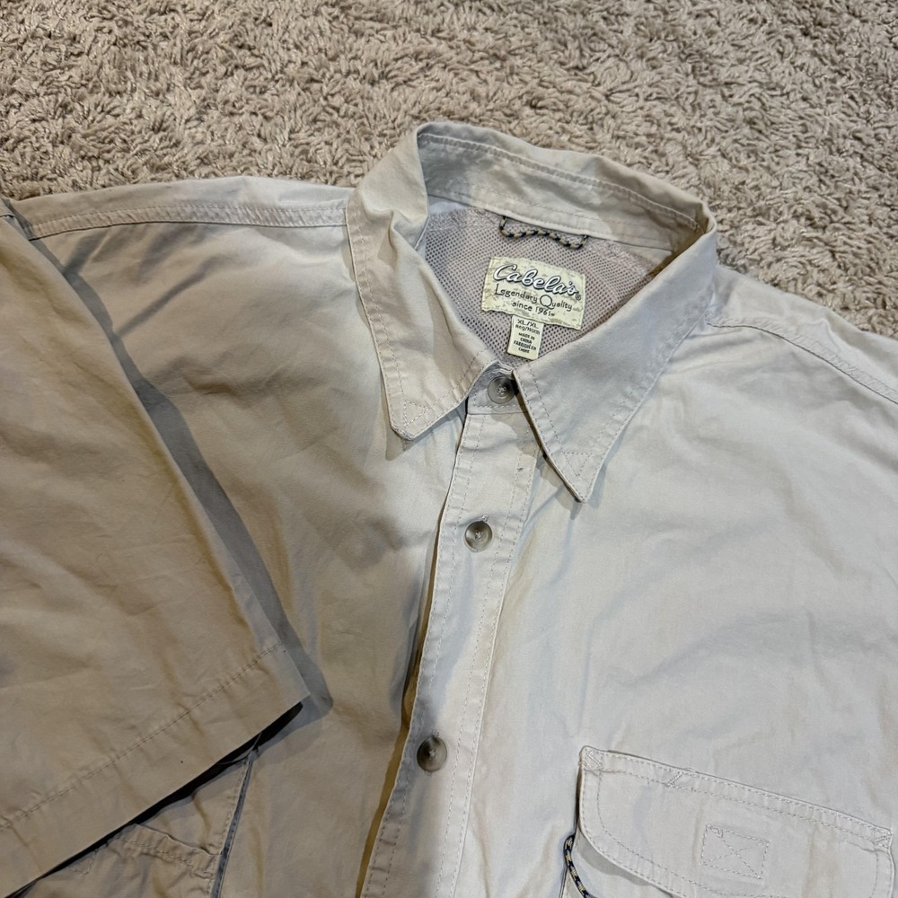 Cabela's Shirt Mens XL Gray Solid Short Sleeve Fishing Button Up Vented Pockets